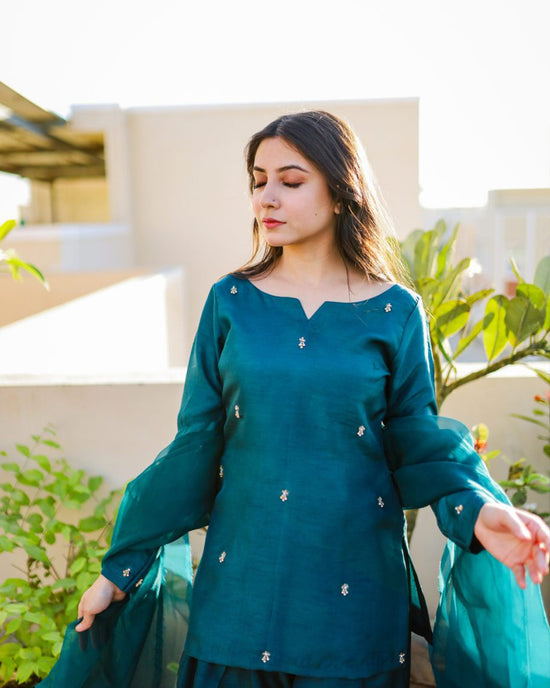 GV Teal Booti 3-Piece Silk Suit |  Luxury Pret