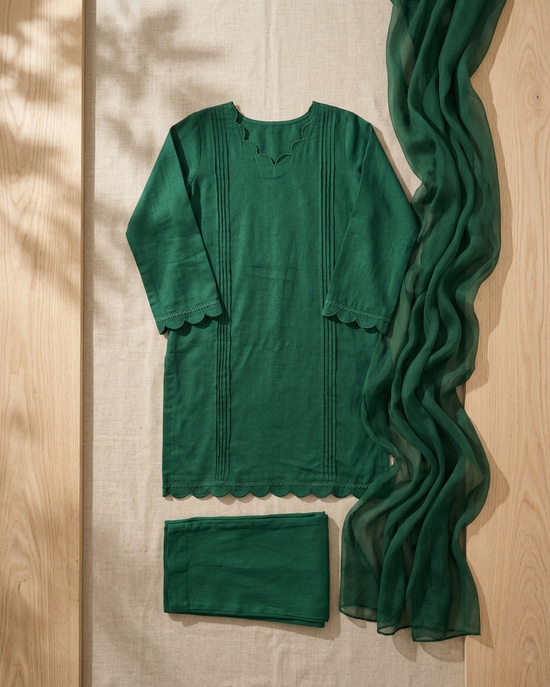 Gulvira Emerald Scallop 3-Piece Stitched Suit | Premium Pret